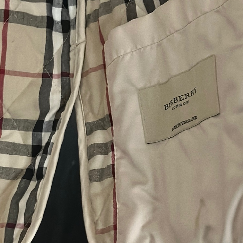 Burberry SZ S Quilted Cream Jacket - Picture 8 of 14